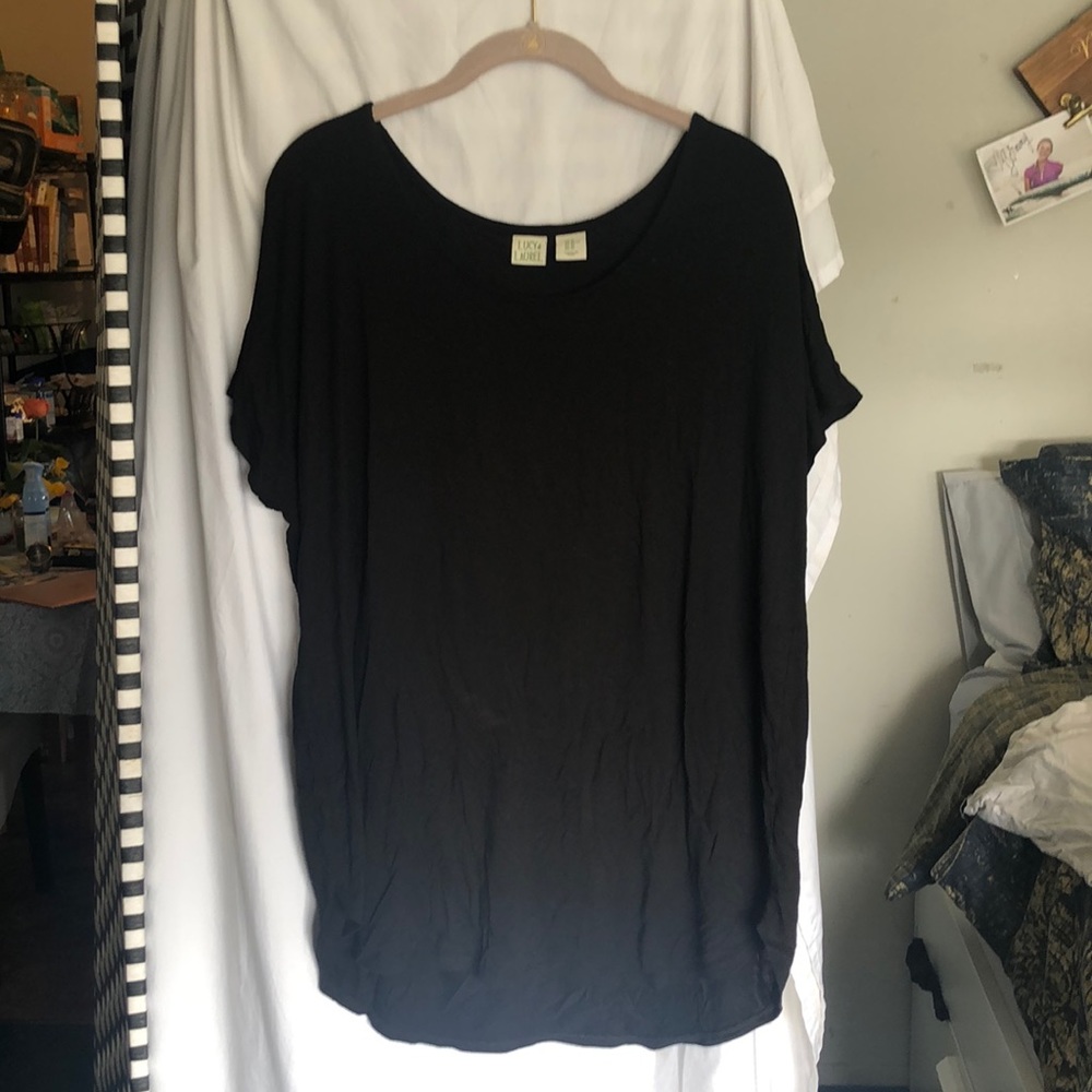 Black extended length t-shirt